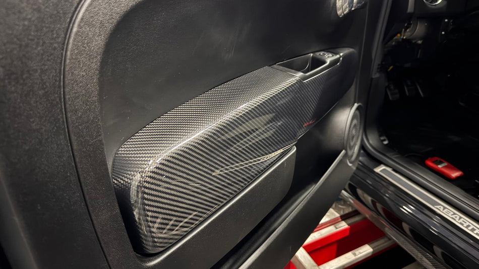 Abarth 500/595/695 - 100% full carbon doorpanel arm rest cover L+R