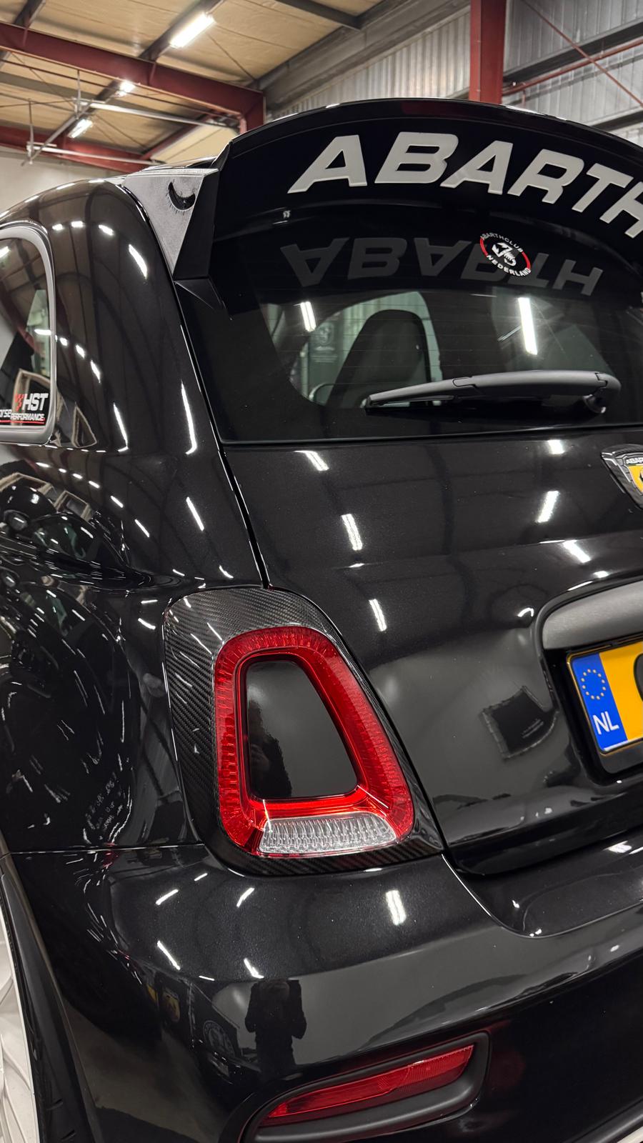 Abarth 500/595/695 - 100% full carbon rear light carbon unit