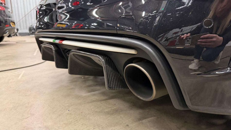 Abarth 500/595/695 - Carbon Diffusor Extractor covers (2016+)