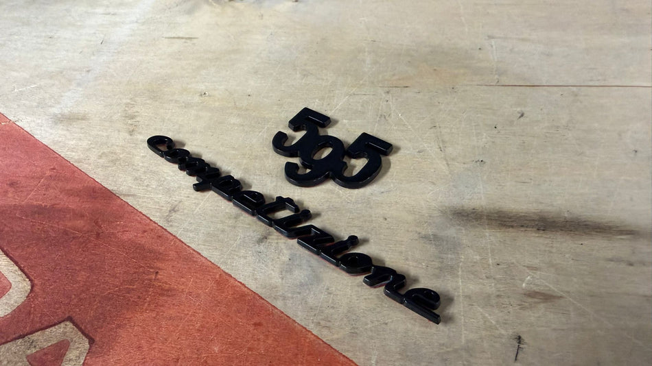 Abarth 500/595/695 - "595 Competizione" Badge Glans zwart