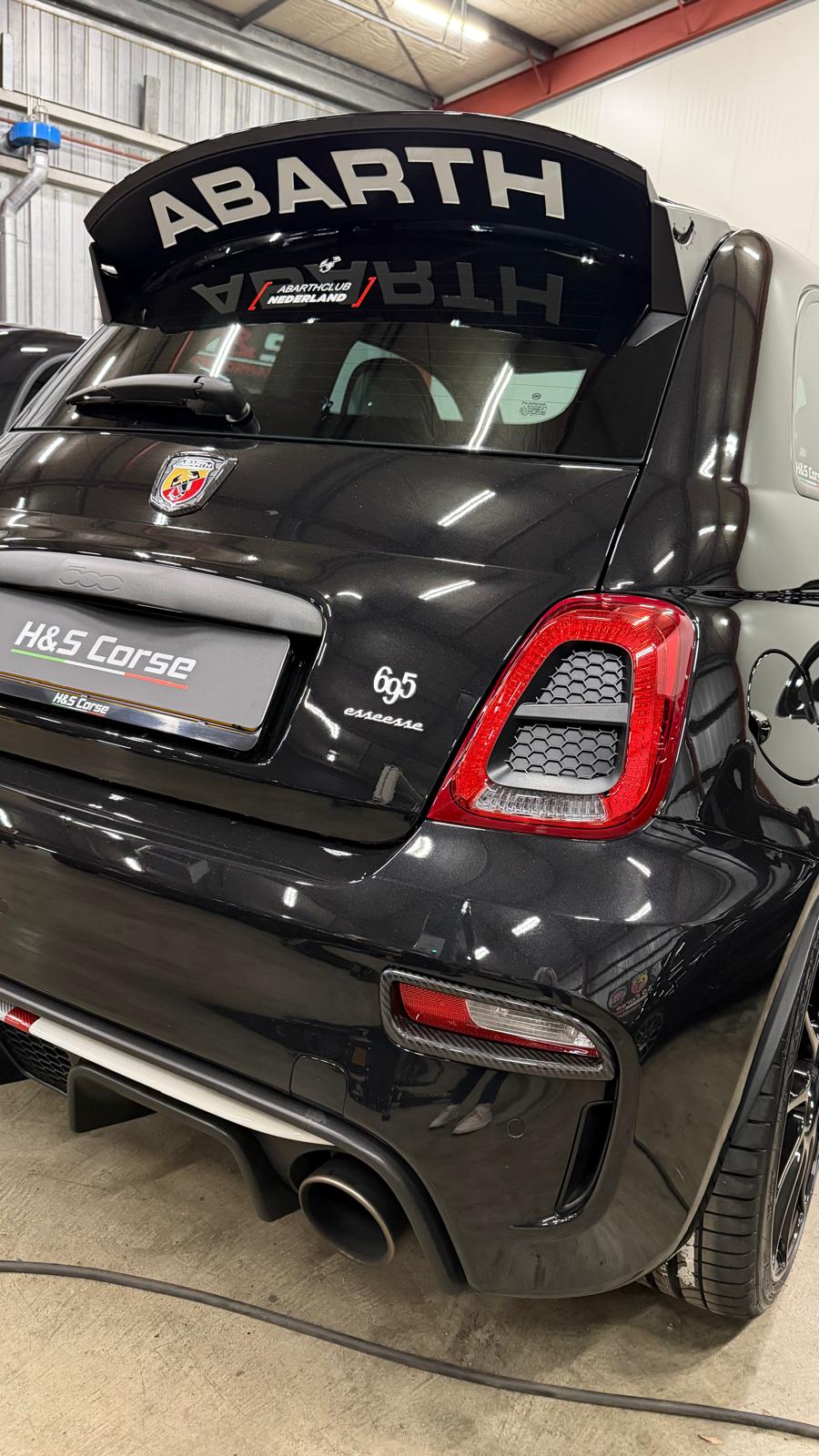 Abarth 500/595/695 achterlicht honeycomb covers zwart (serie 4)