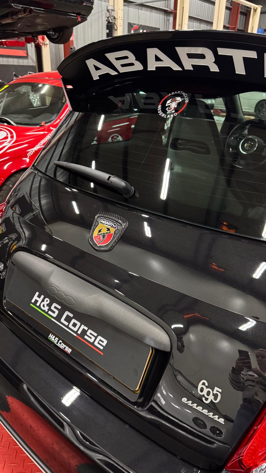 Abarth 500/595/695 - Carbon achterlogo cover